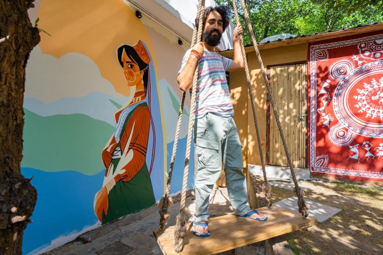 Zostel Rishikesh, Laxman Jhula Hostel Buitenkant foto