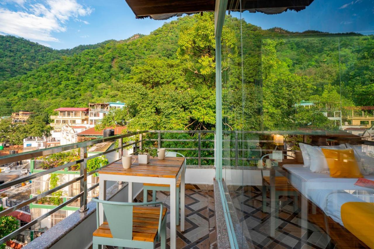 Zostel Rishikesh, Laxman Jhula Hostel Buitenkant foto