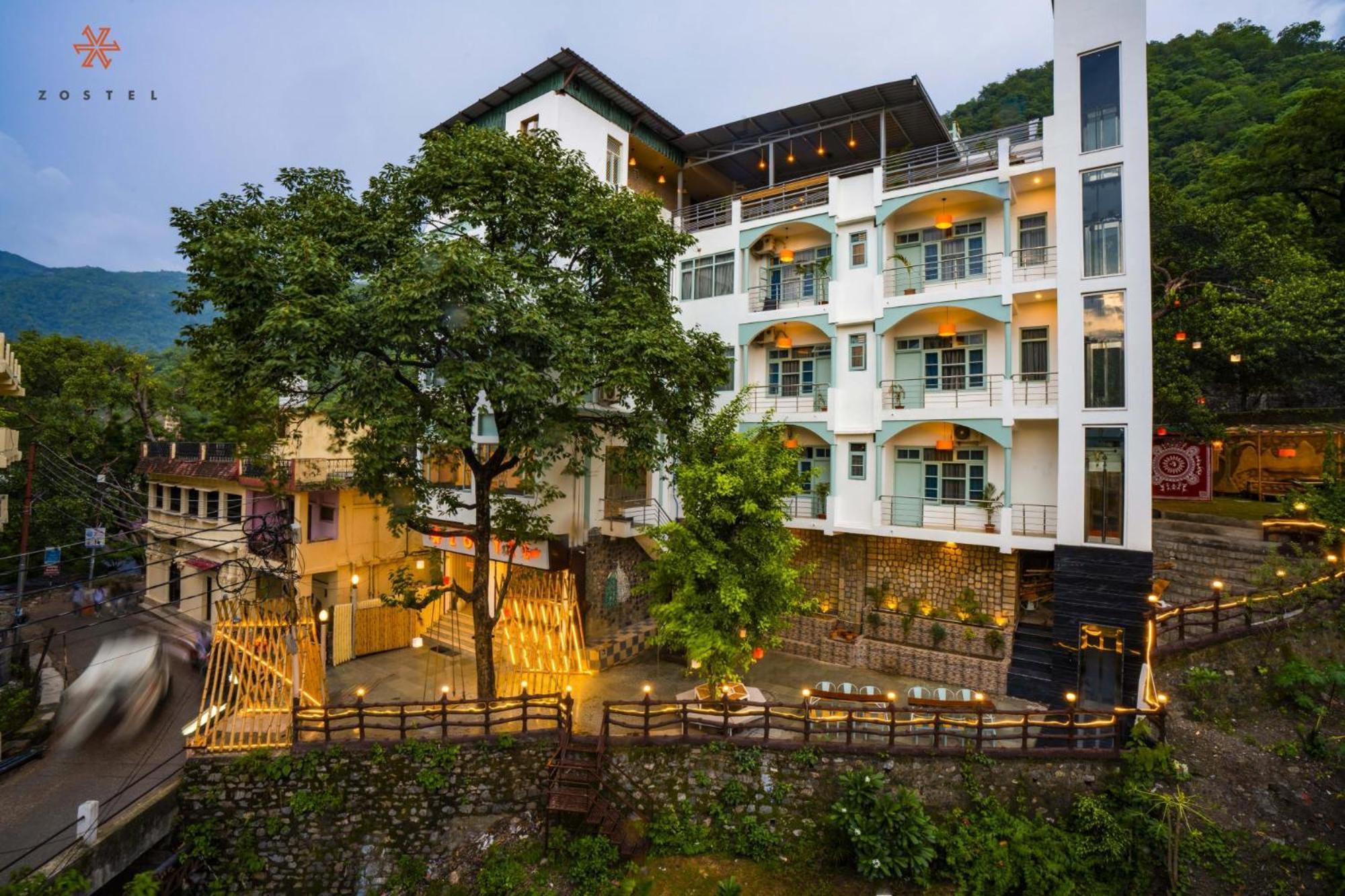 Zostel Rishikesh, Laxman Jhula Hostel Buitenkant foto